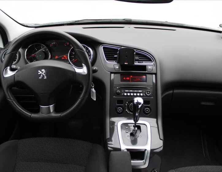 Peugeot 5008 MPV 1,6 l 88 kw