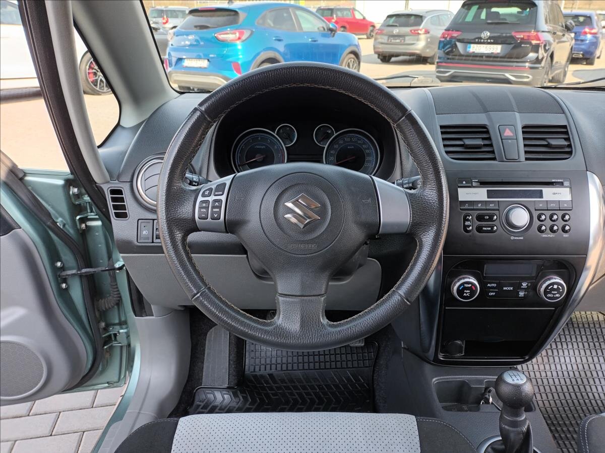Suzuki SX4 Hatchback 1,6 l 88 kw
