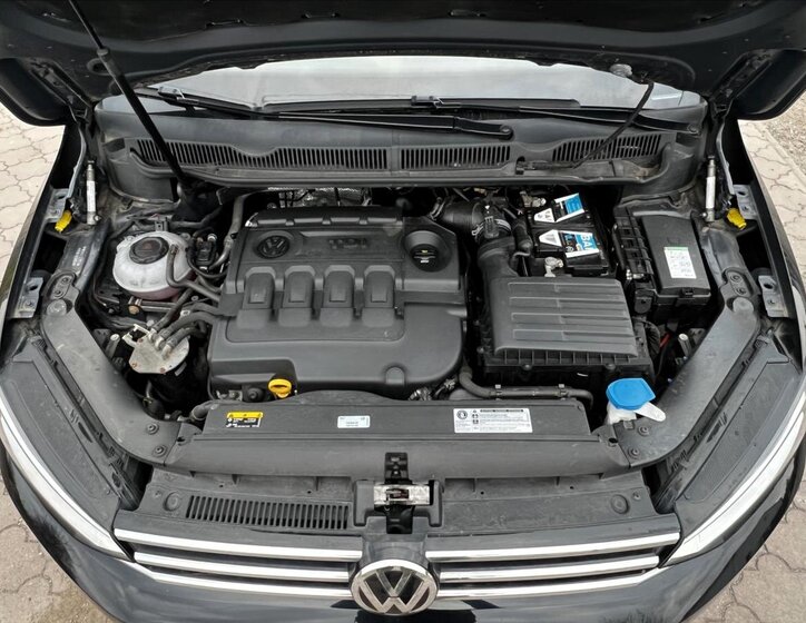 Volkswagen Touran Kombi 1,6 l 85 kw