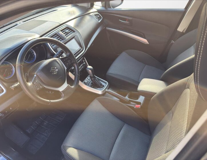 Suzuki SX4 S-Cross SUV / Terénní 1,6 l 88 kw