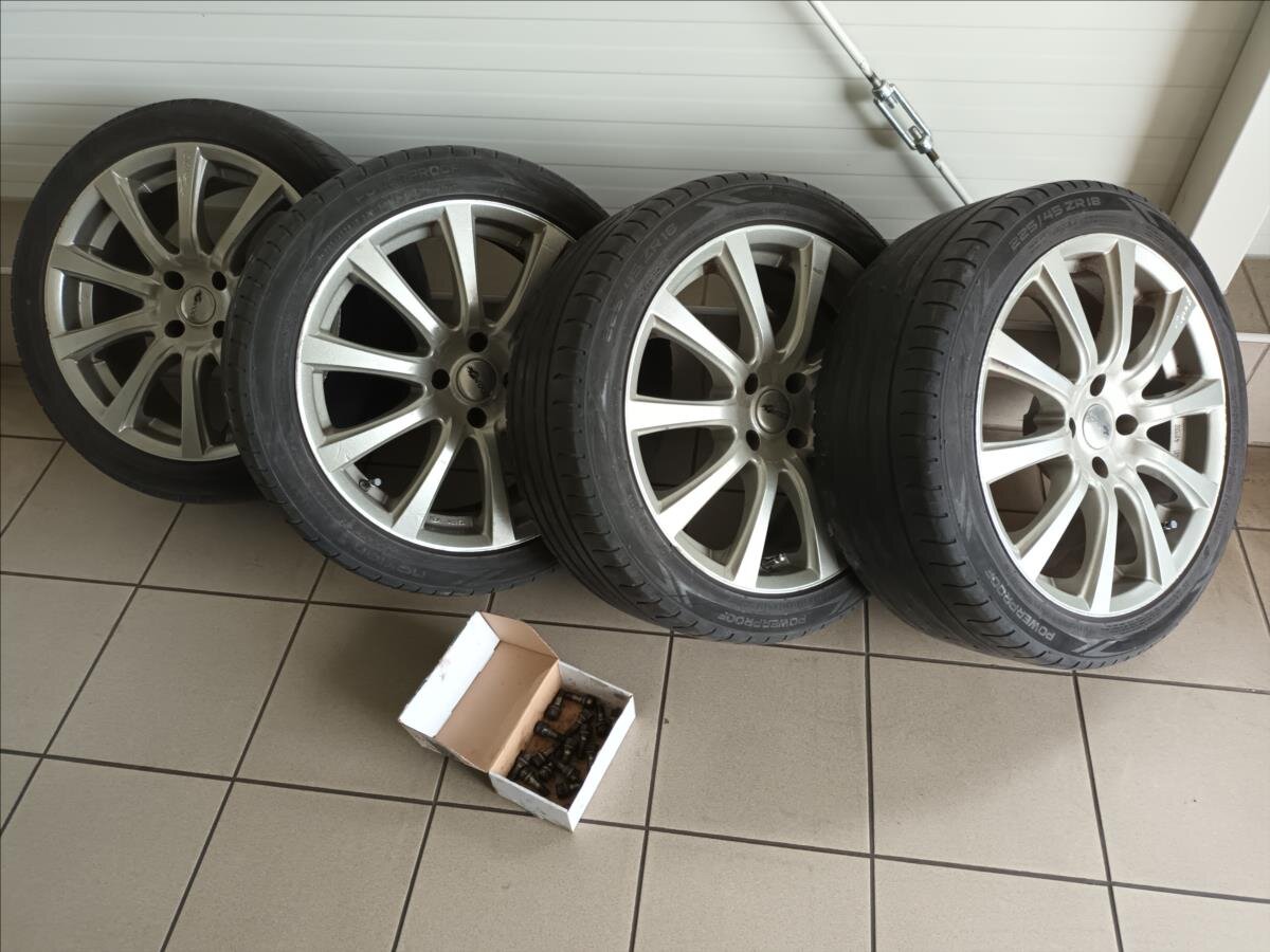 Citroën DS4 Hatchback 1,6 l 147 kw