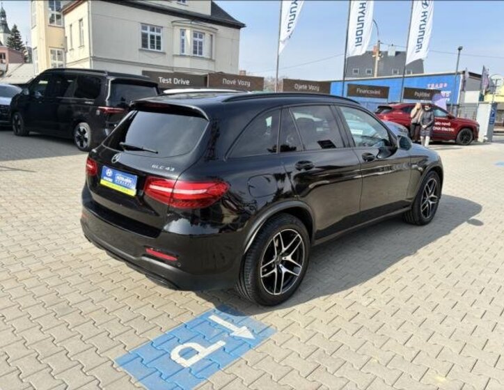 Mercedes-Benz GLC SUV / Terénní 3,0 l 270 kw