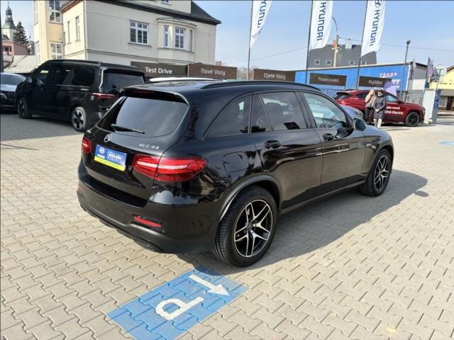 Mercedes-Benz GLC SUV / Terénní 3,0 l 270 kw