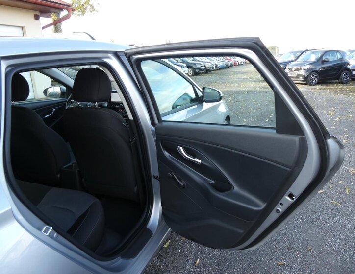 Hyundai i30 Kombi 1,5 l 103 kw