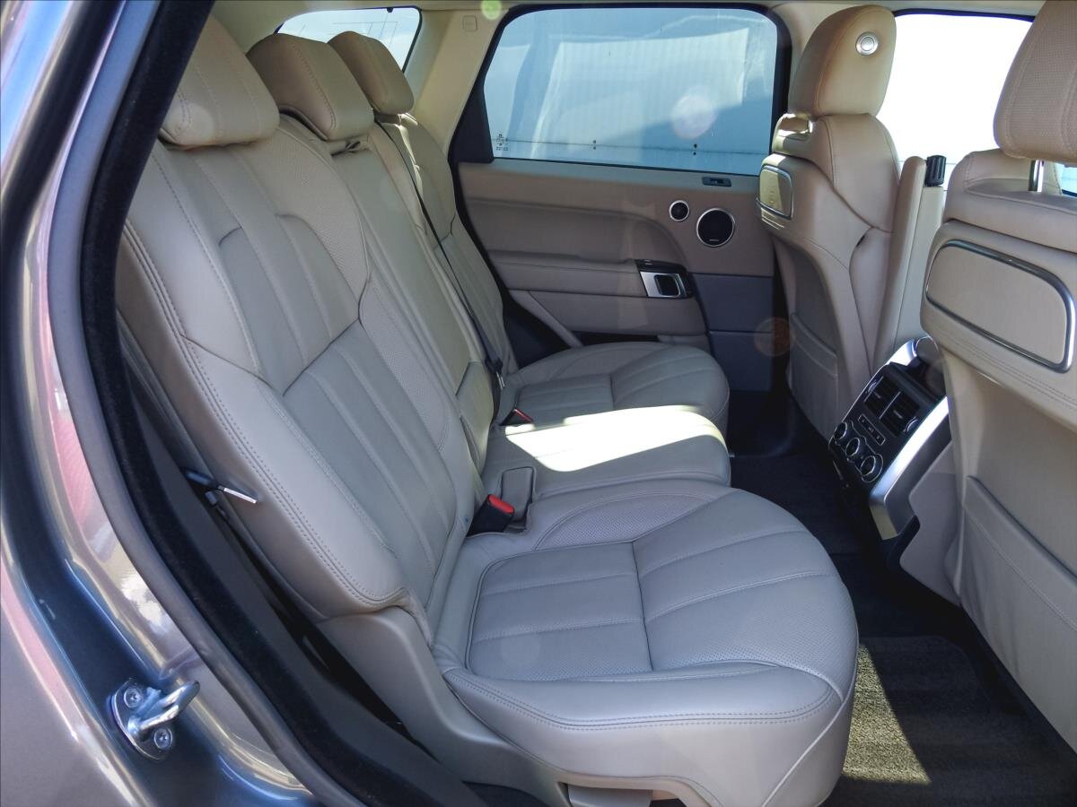 Land Rover Range Rover Sport SUV 4,4 l 250 kw