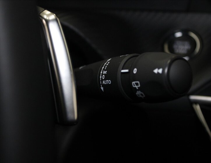 Peugeot 2008 SUV / Terénní 1,2 l 107 kw