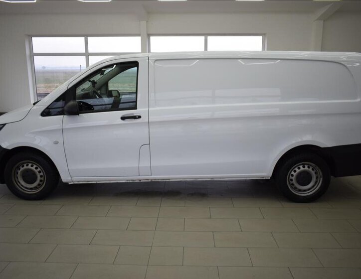 Mercedes-Benz Vito Skříň 2,0 l 120 kw