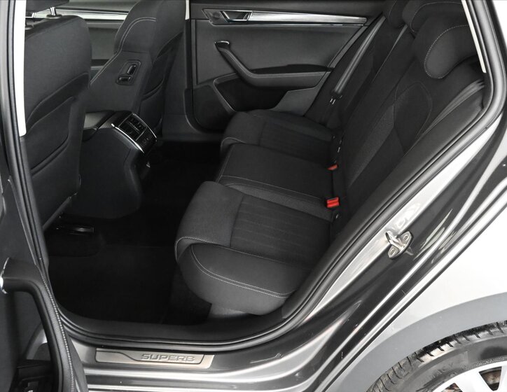 Škoda Superb Kombi 2,0 l 110 kw