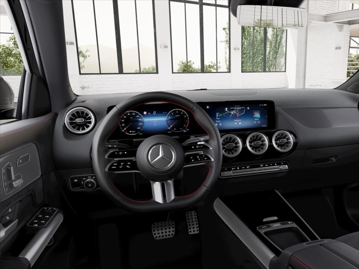 Mercedes-Benz GLA SUV / Terénní 1,3 l 120 kw