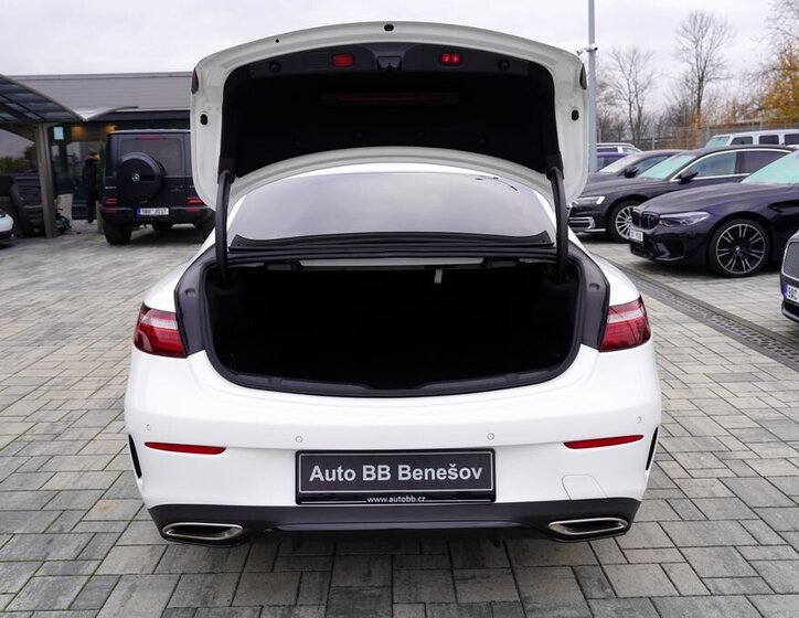 Mercedes-Benz Třídy E 11