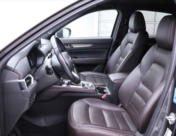 Mazda CX-5 SUV / Terénní 2,5 l 143 kw