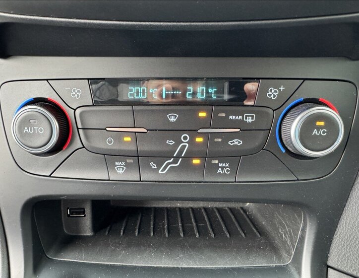 Ford Focus Hatchback 1,5 l 77 kw