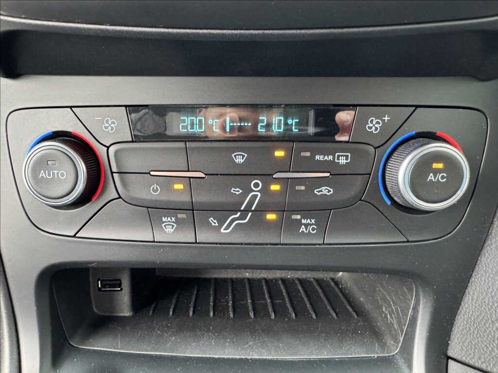 Ford Focus Hatchback 1,5 l 77 kw