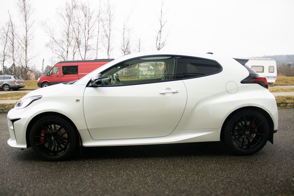 Toyota Yaris Hatchback 1,6 l 192 kw