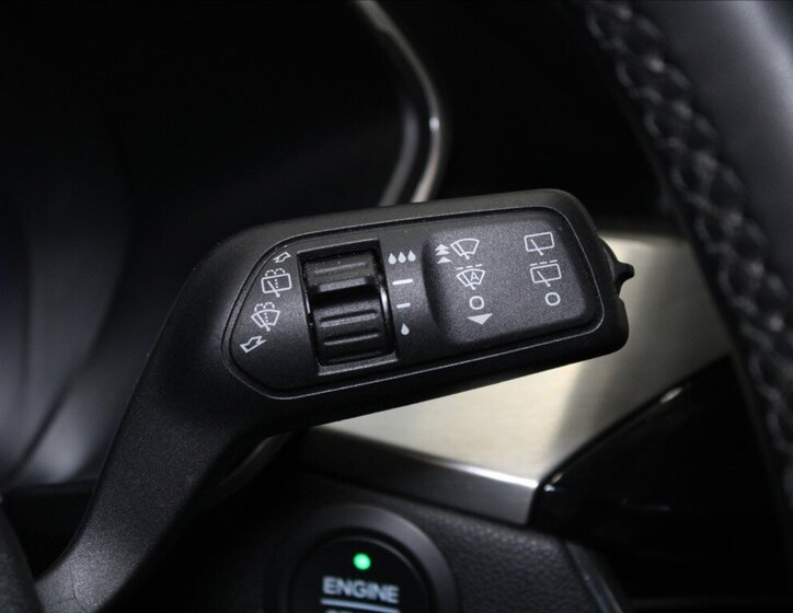 Ford Kuga SUV / Terénní 1,5 l 88 kw