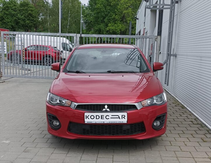 Mitsubishi Lancer Hatchback 1,6 l 86 kw