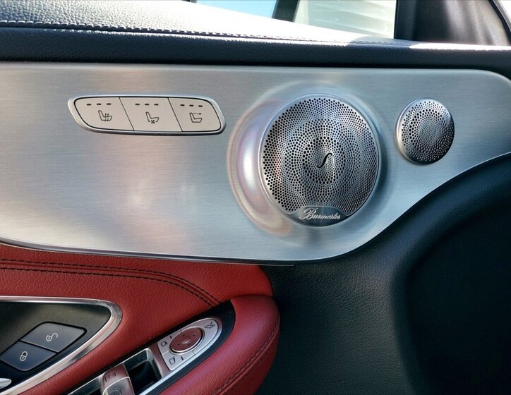 Mercedes-Benz Třídy C Kabriolet 2,0 l 180 kw