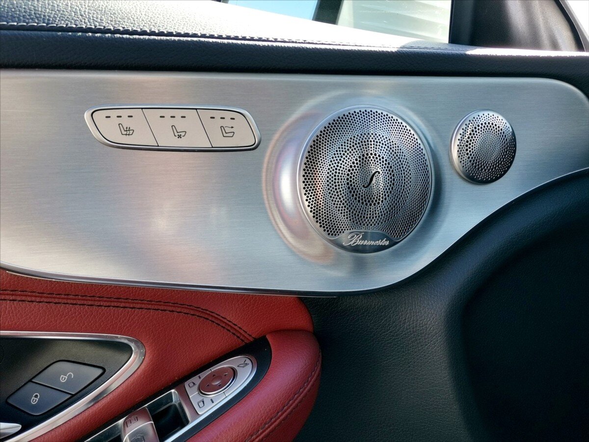 Mercedes-Benz Třídy C Kabriolet 2,0 l 180 kw