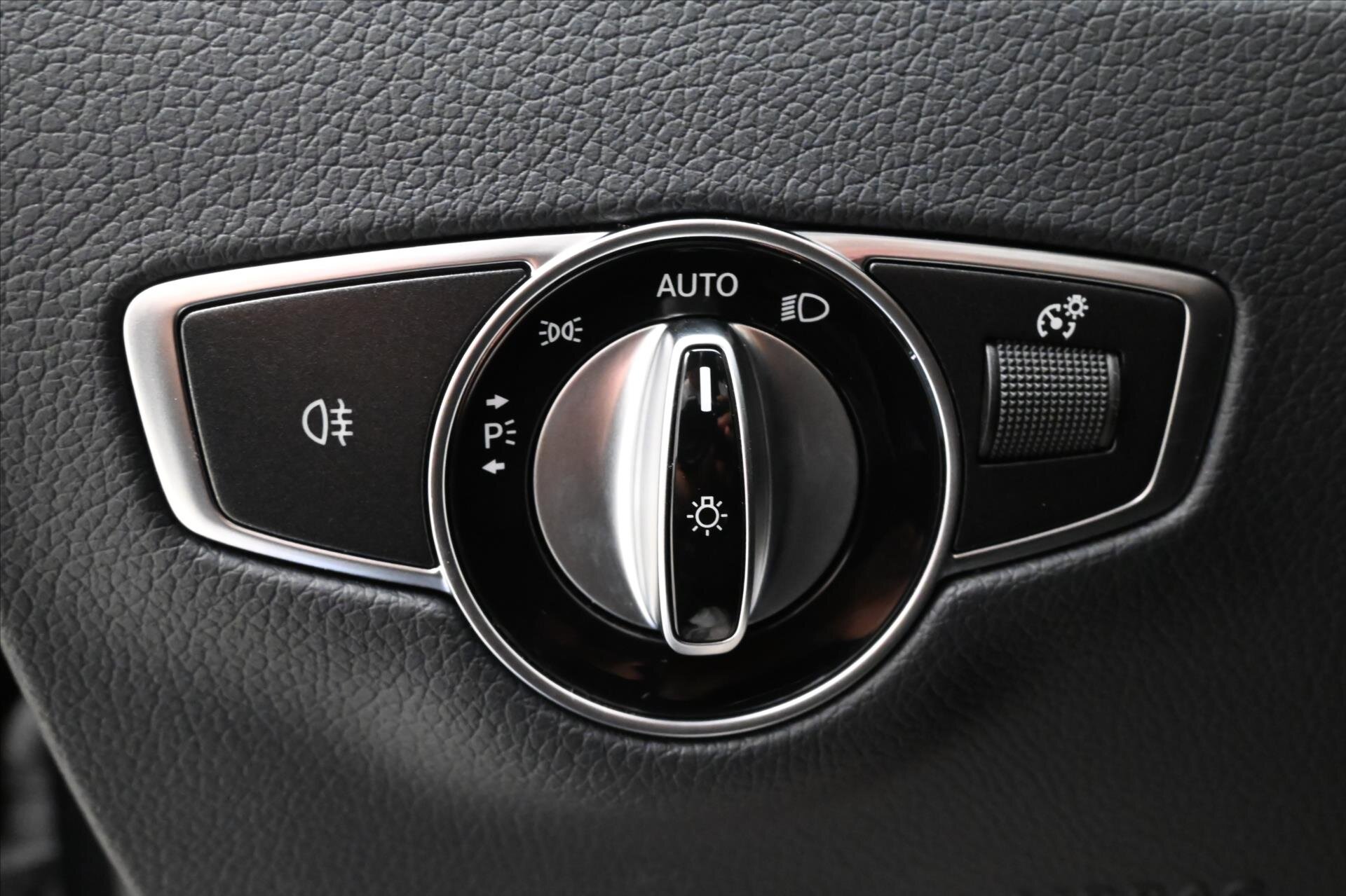 Mercedes-Benz Třídy E Kombi 2,0 l 147 kw