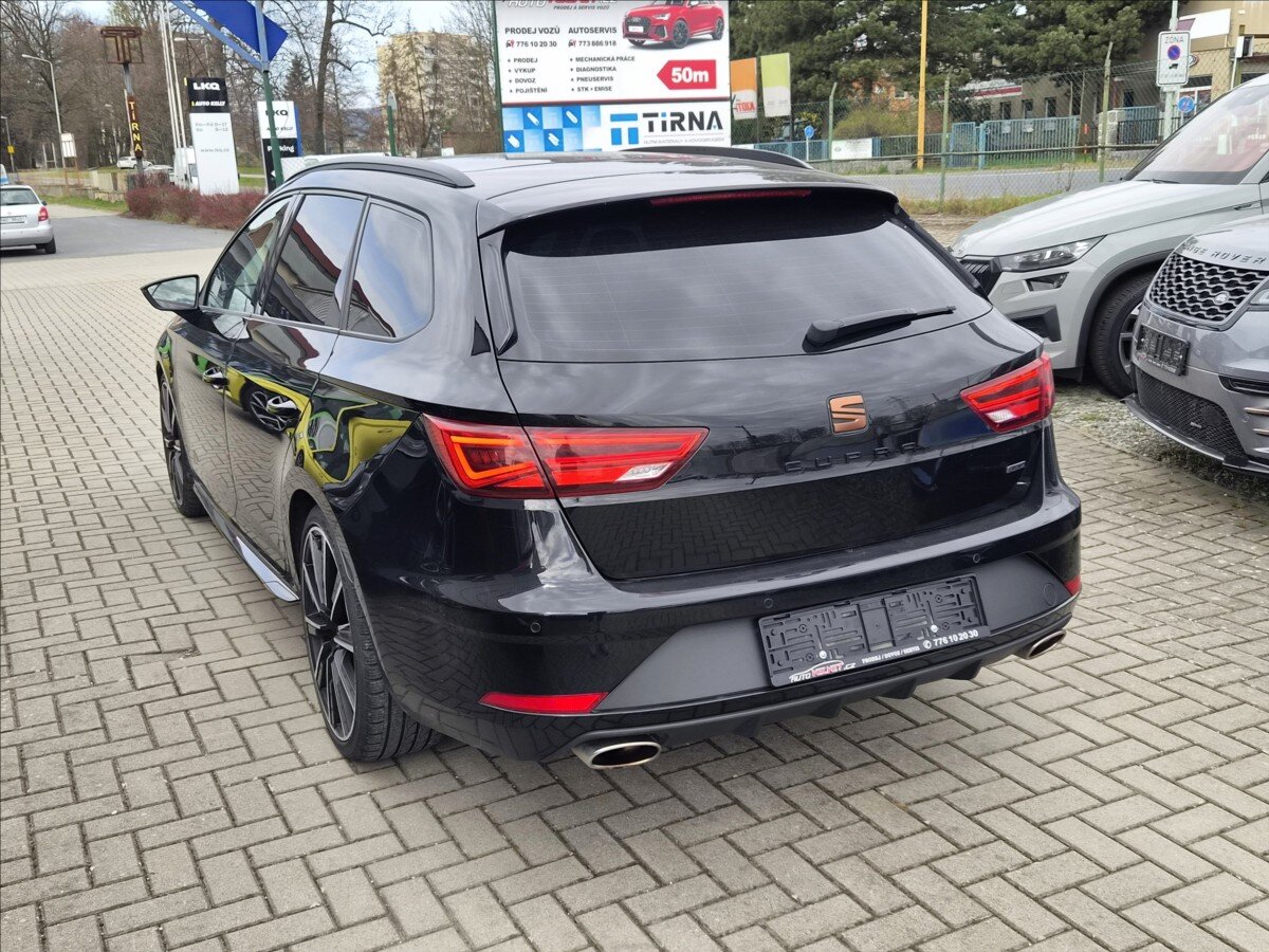 Seat Leon Kombi 2,0 l 221 kw