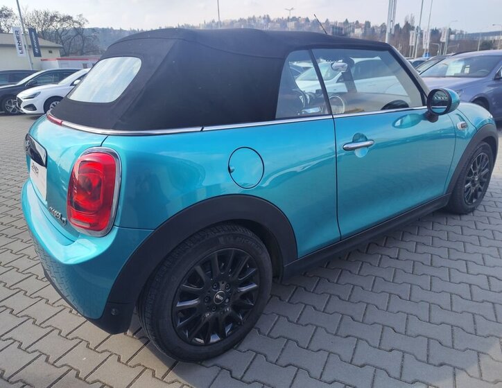 Mini Cooper Hatchback 1,5 l 85 kw