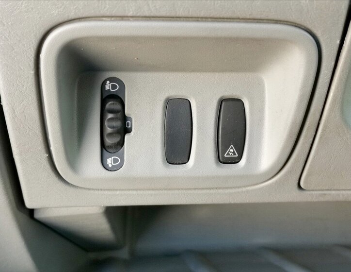 Renault Trafic Ostatní 2,5 l 107 kw