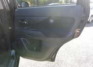 Mitsubishi Outlander 31