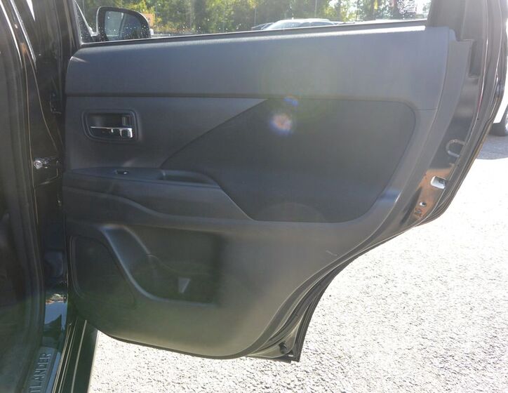 Mitsubishi Outlander 31