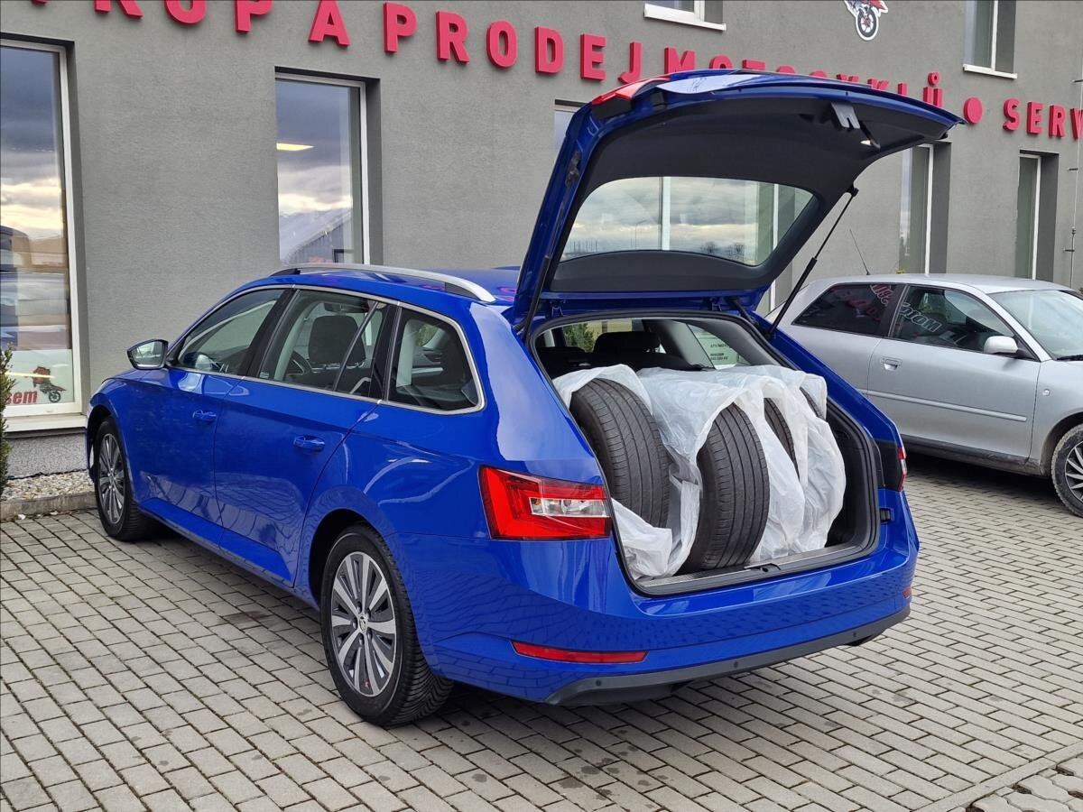 Škoda Superb Kombi 1,5 l 110 kw