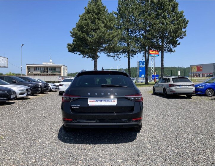 Škoda Superb Kombi 2,0 l 110 kw