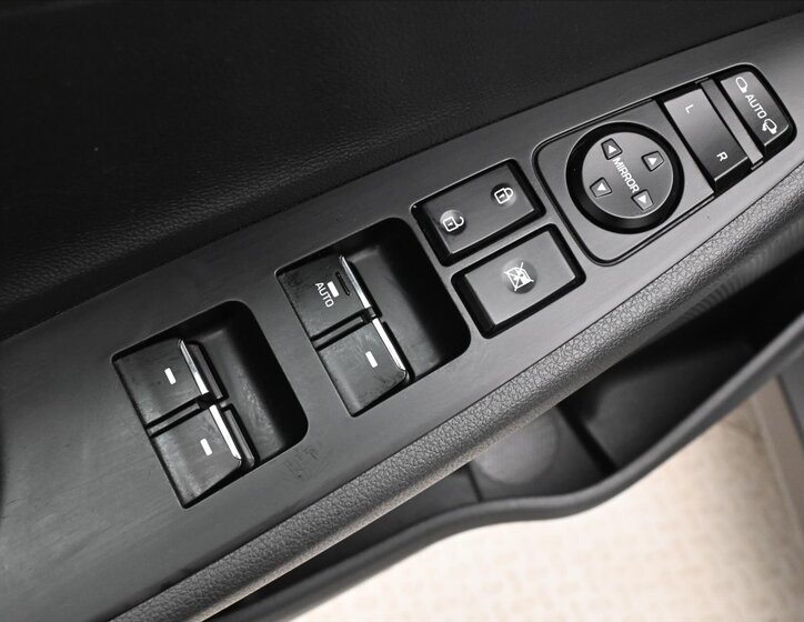 Hyundai Tucson SUV 2,0 l 100 kw