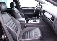 Volkswagen Touareg SUV / Terénní 3,0 l 193 kw