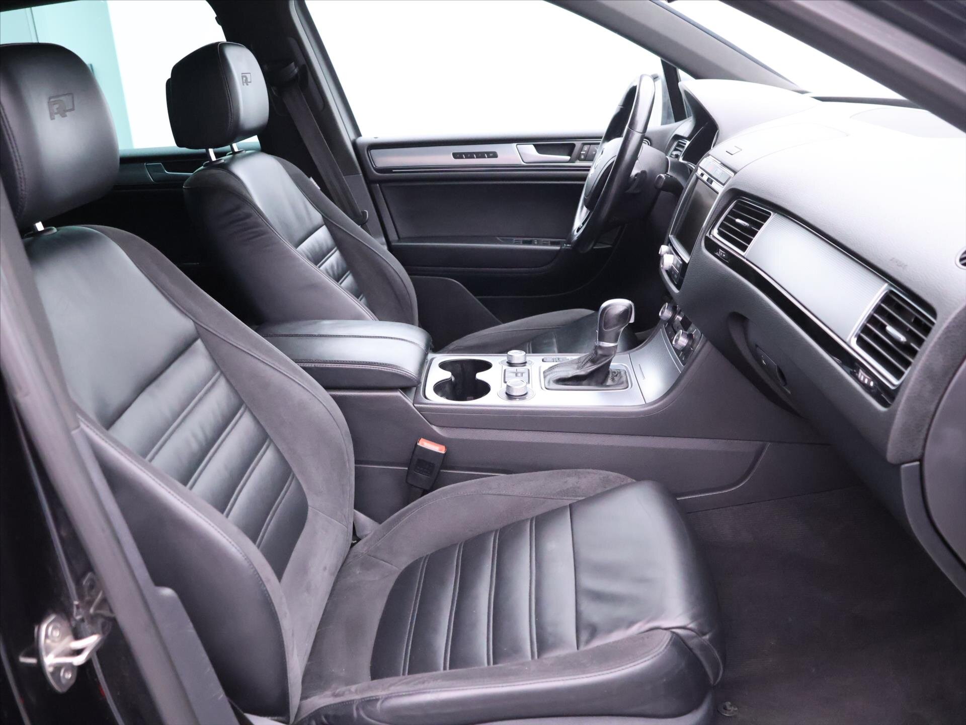 Volkswagen Touareg SUV / Terénní 3,0 l 193 kw