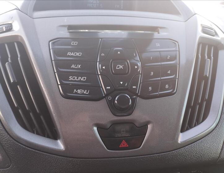 Ford Transit Custom 11