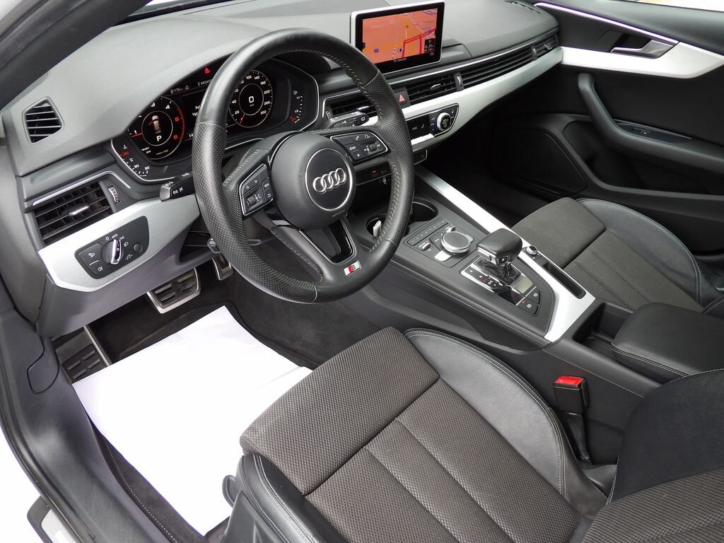 Audi A4 Kombi 2,0 l 110 kw
