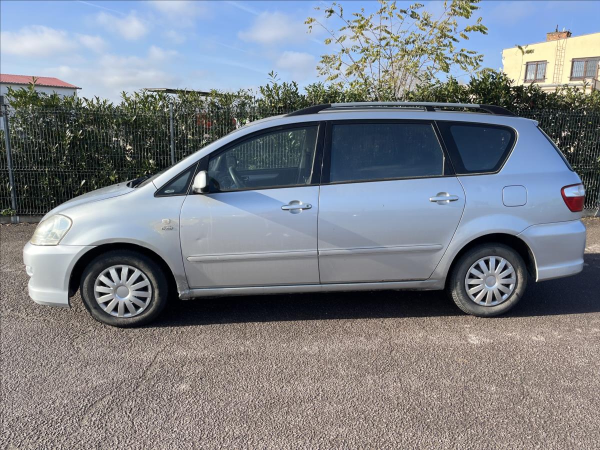 Toyota Avensis Verso