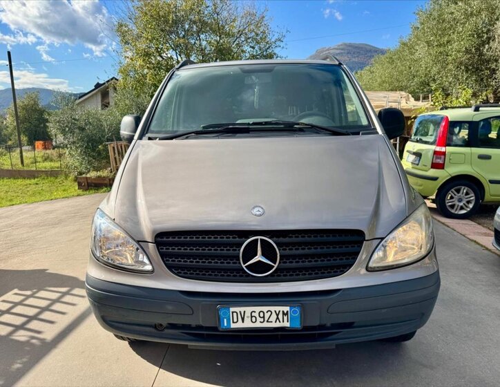Mercedes-Benz Vito 2