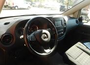 Mercedes-Benz Vito 9