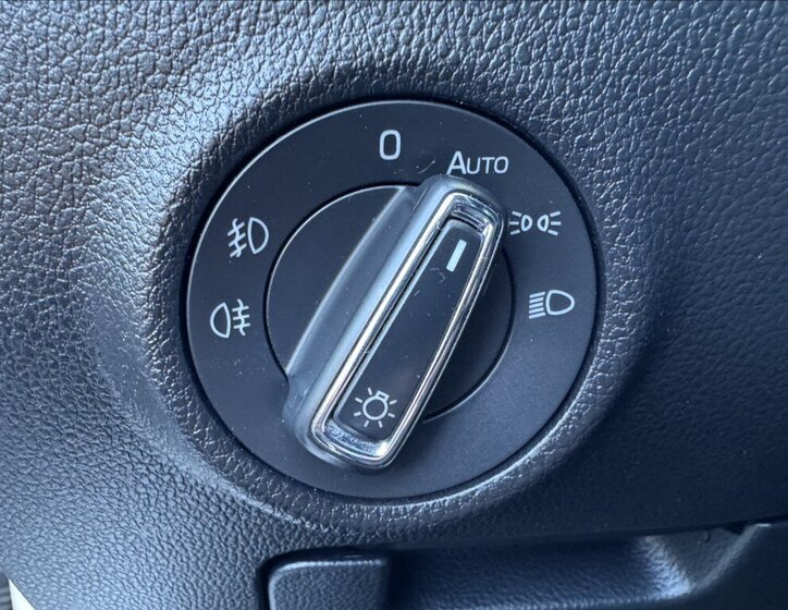 Škoda Superb Sedan / Limuzína 2,0 l 140 kw