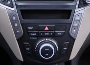 Hyundai Grand Santa Fe 27