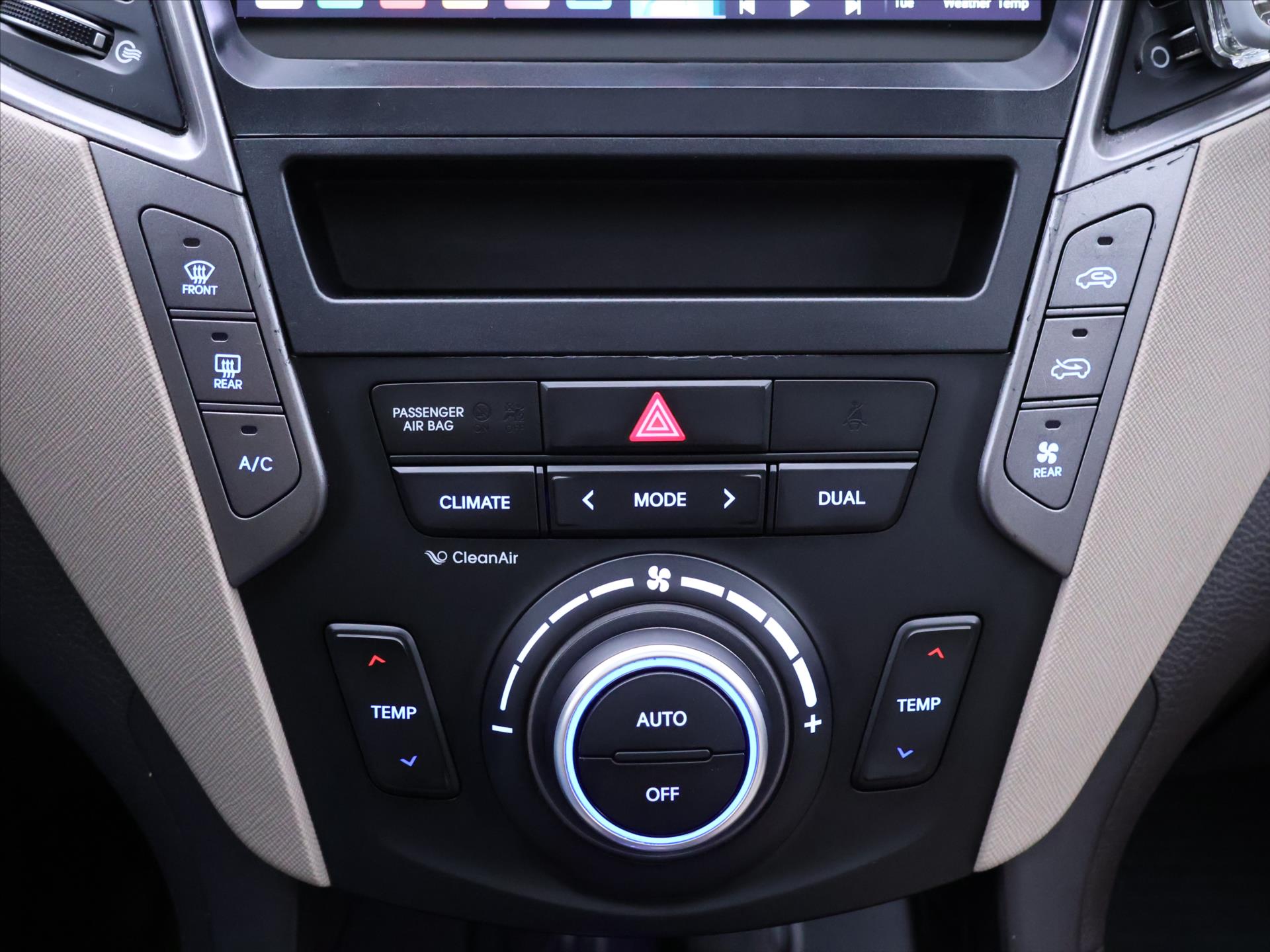 Hyundai Grand Santa Fe