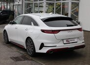 KIA ProCeed 4