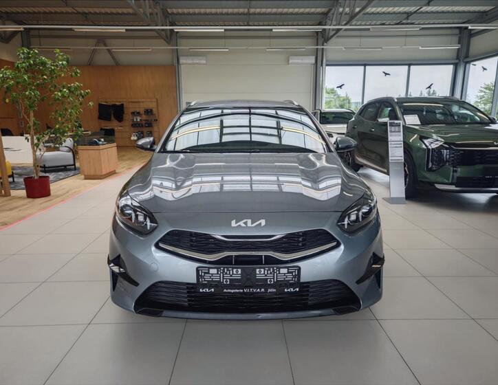 KIA Ceed 8