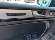 Volkswagen Touareg SUV / Terénní 3,0 l 176 kw