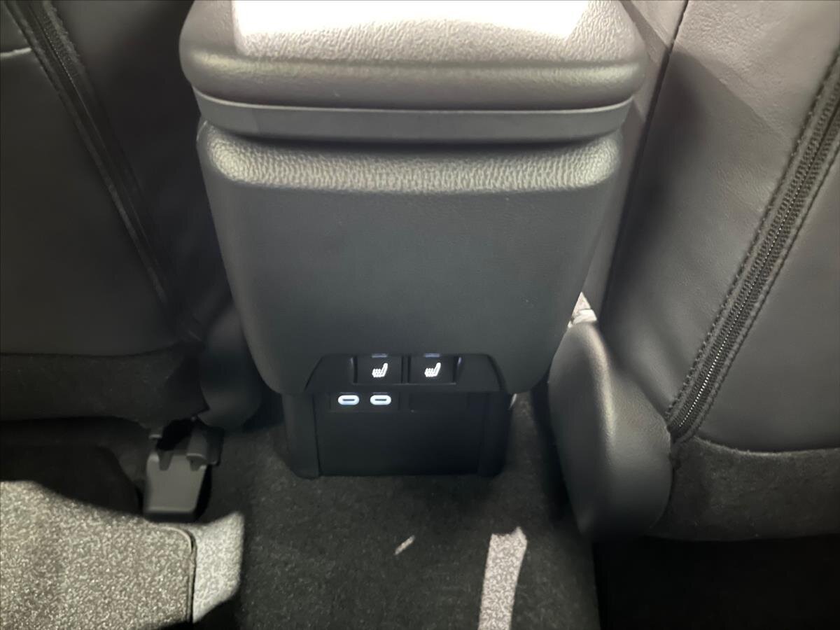 Toyota Prius Liftback 2,0 l 163 kw