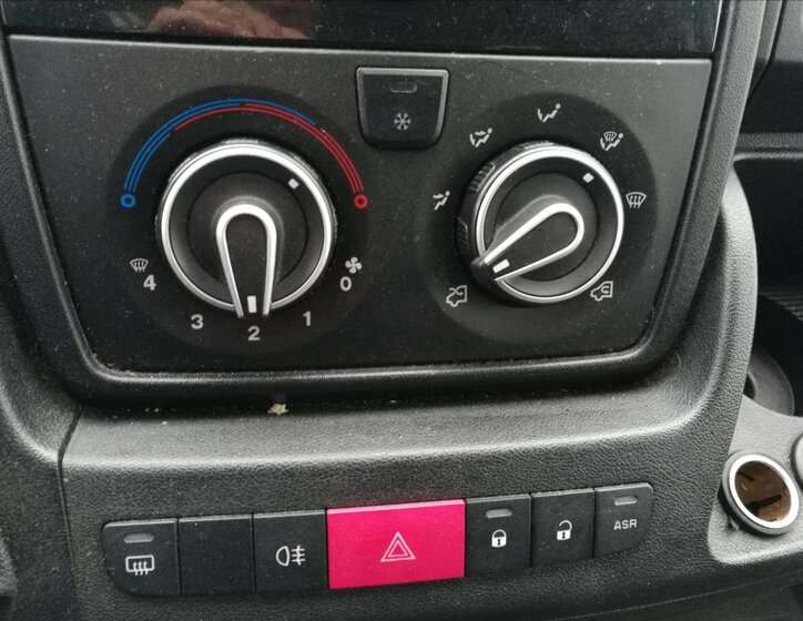 Peugeot Boxer Skříň 2,2 l 110 kw