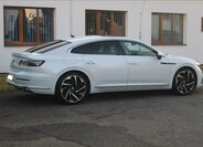 Volkswagen Arteon Liftback 2,0 l 147 kw