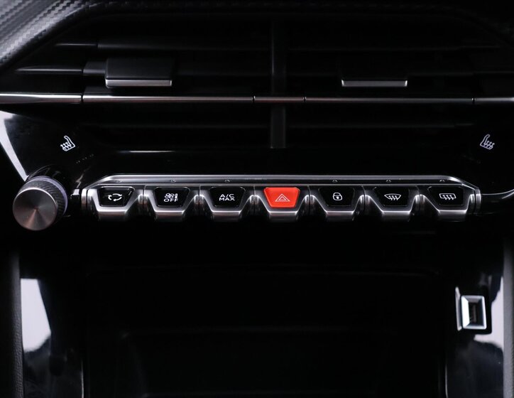 Peugeot 2008 SUV / Terénní 1,2 l 96 kw