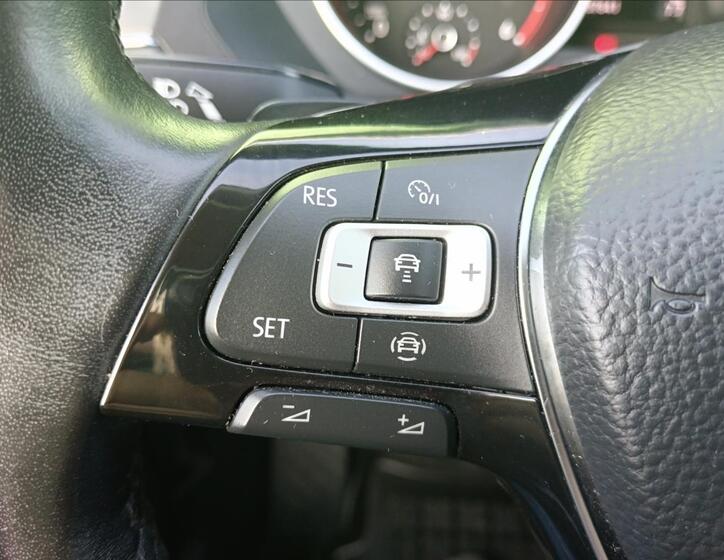 Volkswagen Tiguan SUV 2,0 l 110 kw