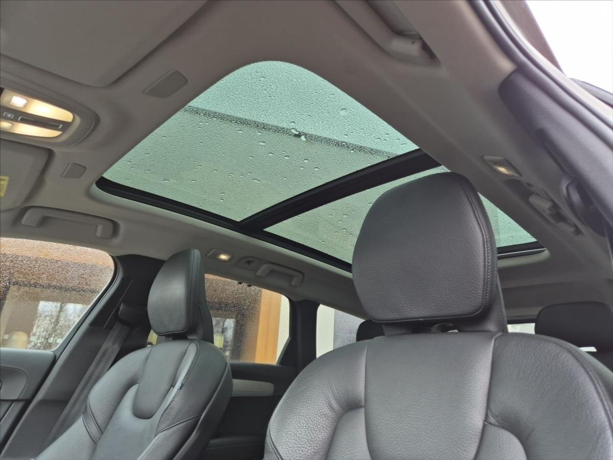 Volvo V90 Kombi 2,0 l 145 kw